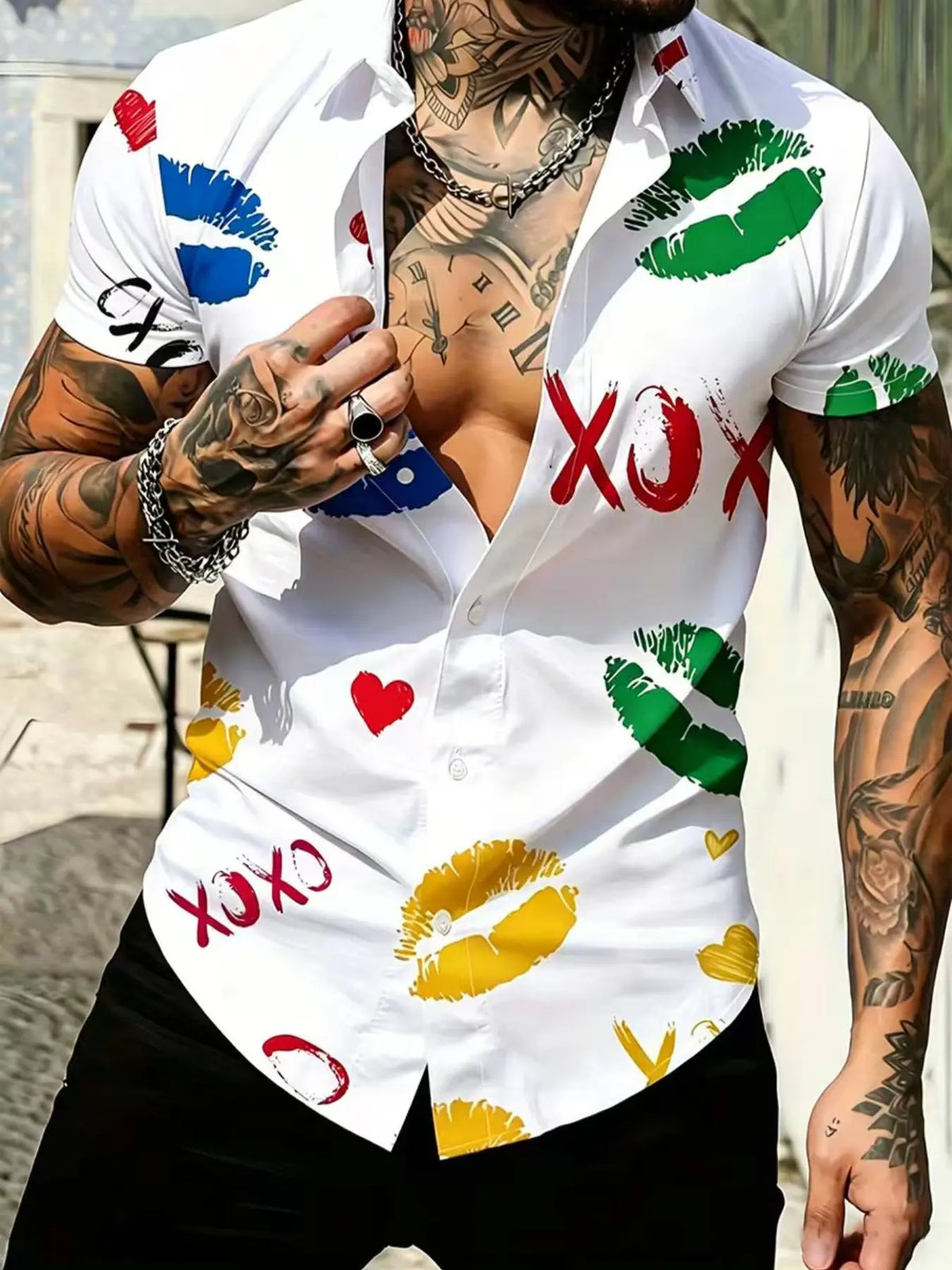 Men's Short Sleeve Collared Shirt, White Base with Lip and Heart Print, Trendy Casual Street Style, Short Sleeved Shirt