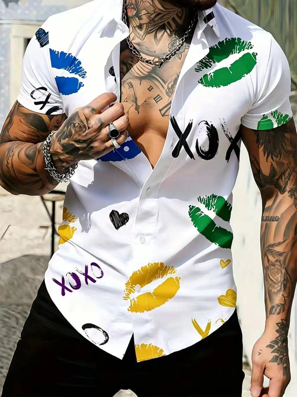 Men's Short Sleeve Collared Shirt, White Base with Lip and Heart Print, Trendy Casual Street Style, Short Sleeved Shirt