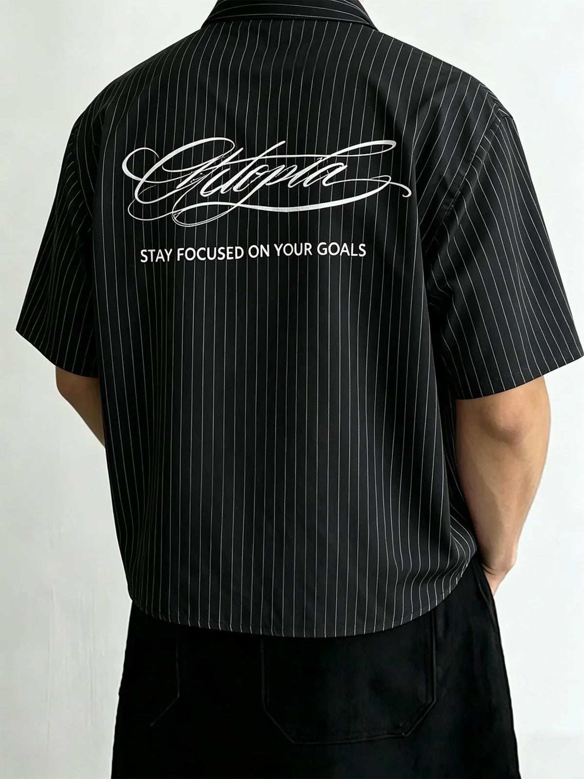 Men's Y2K pink striped short cropped short-sleeve shirt, casual loose lapel button-up top, Casual collared shirt, Classic Streetwear summer shirt, Casual Street Style, striped T-shirt for everyday wear, casual summer clothes, Menswear