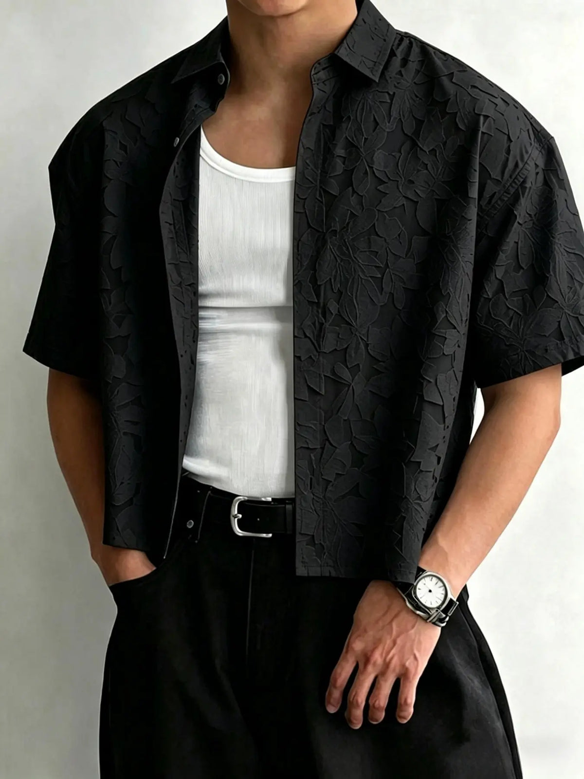 Streetrush Men's Young Street Style, Studio Style Luxury Textured Jacquard Fabric Shirt, Button Down Loose Short Sleeve Cropped Shirt, Casual Trendy Shirt, INS Hot Selling, Top, Comfortable, Casual, Suitable For Casual G, Menswear